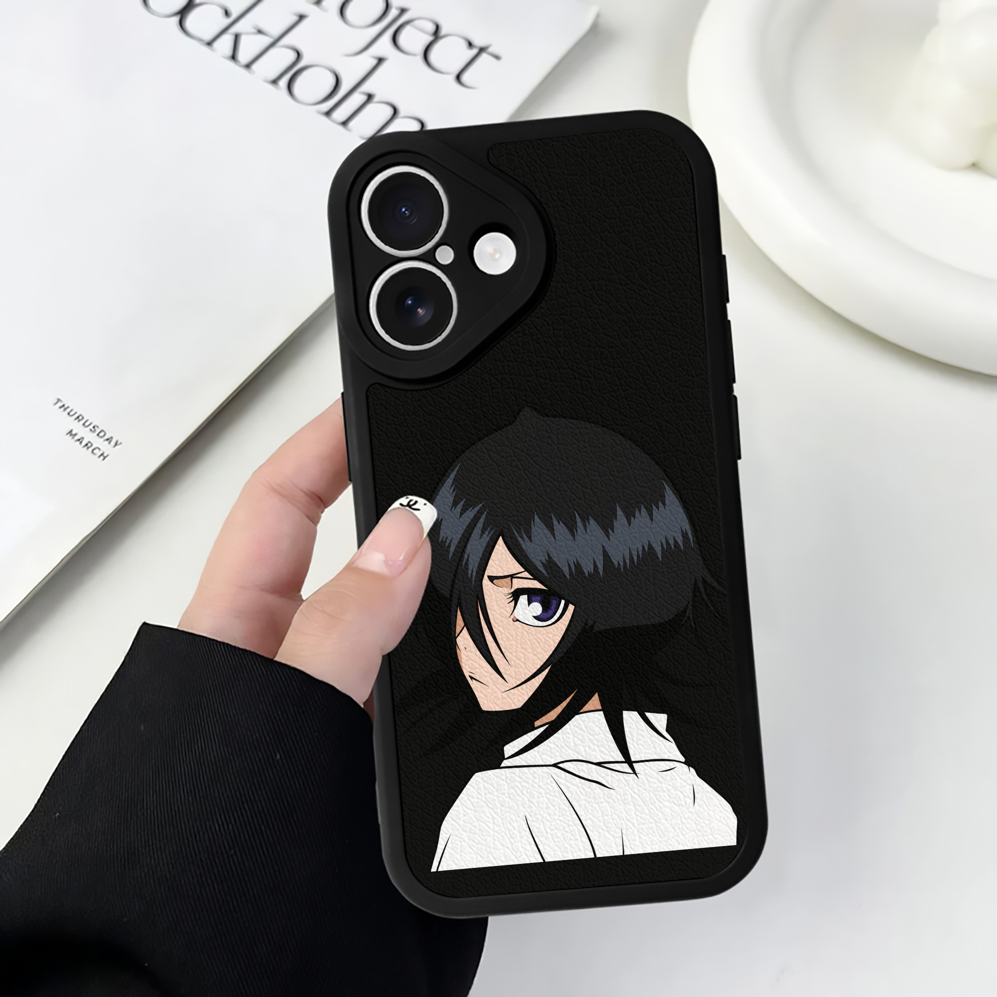 （画像用） ブリーチ 朽木ルキア BLEACH Kuchiki Rukia 【iPhone 16シリーズ対応】シリコンスマホケース（レザー調） 材質：シリコン